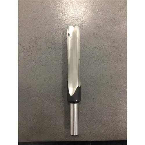 IGM F370 Wiertło dłutujące z łamaczem wióra, D24x125 L180 S=16x50 P (Używane)