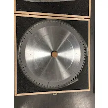 IGM Diamentowa piłowa tarcza do laminatu i DTD, D300x3,2 d30 Z72 H.4 (Używane)